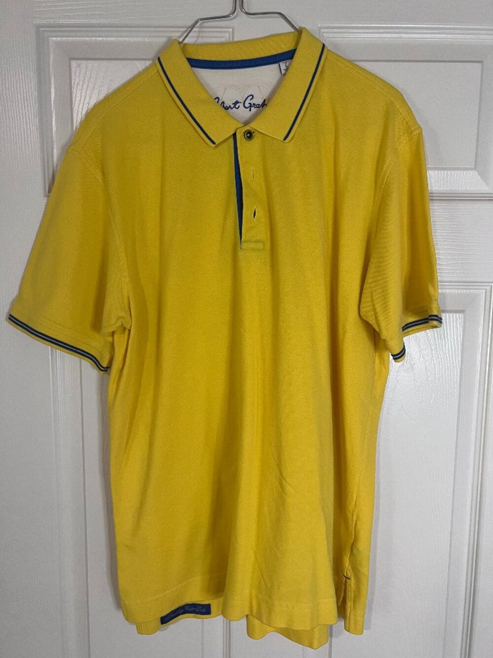 Classic Robert Graham Fit and Quality